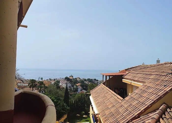 Pet Friendly Beautiful Flat With View, 3 Pools Lejlighed Fuengirola