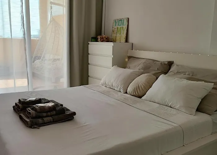 Pet Friendly Beautiful Flat With View, 3 Pools *