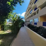 Pet Friendly Beautiful Flat With View, 3 Pools Apartman