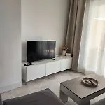 Apartman Pet Friendly Beautiful Flat With View, 3 Pools