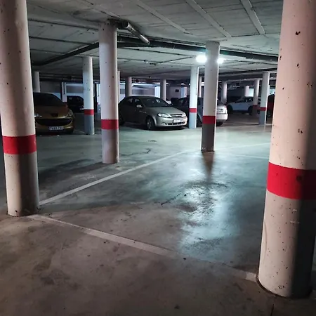 Pet Friendly Beautiful Flat With View, 3 Pools דירה *