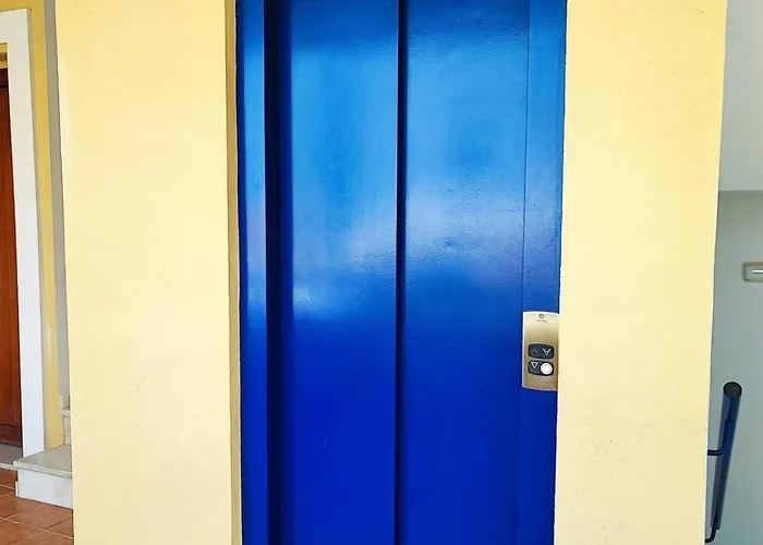 Apartment Pet Friendly Beautiful Flat With View, 3 Pools