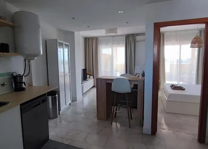 Apartment Pet Friendly Beautiful Flat With View, 3 Pools