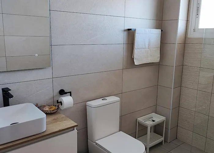 Pet Friendly Beautiful Flat With View, 3 Pools Apartment