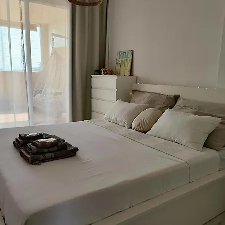 Pet Friendly Beautiful Flat With View, 3 Pools *